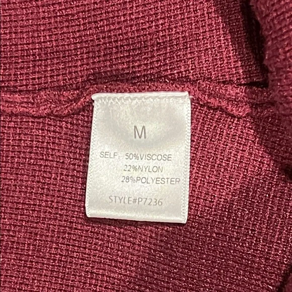 Chic Burgundy Sleeveless Sweater and Pant Set - Picture 11 of 13